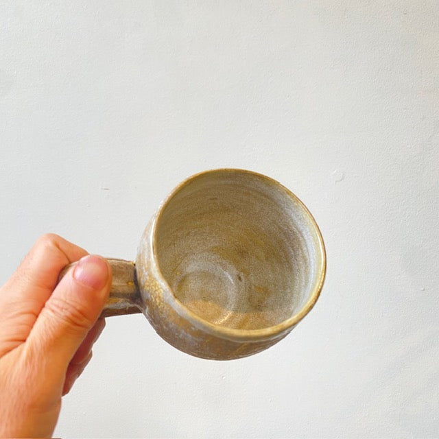 MIKA Original Handmade Round Mug (10oz) /White, Beige