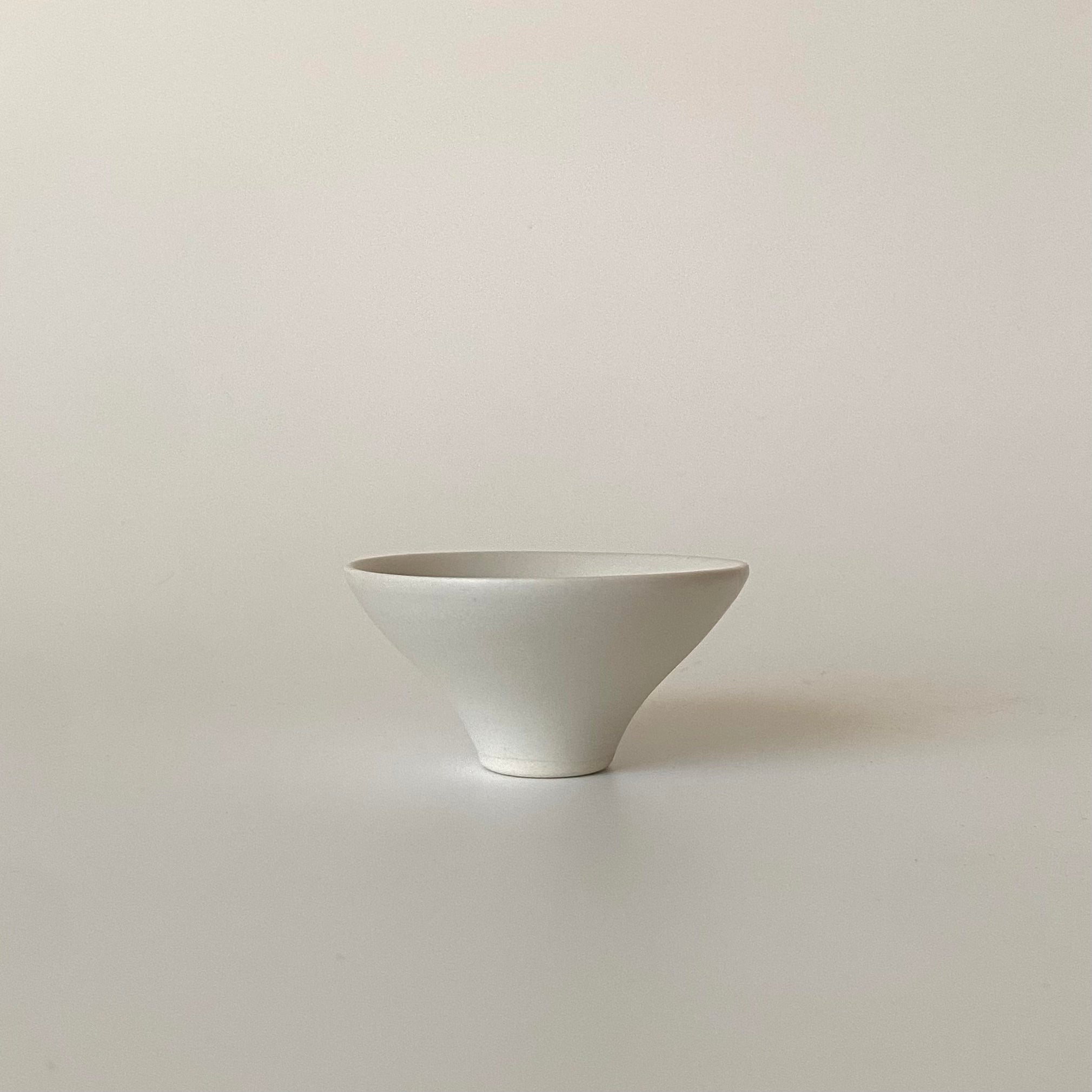 Handcrafted Sake Cups: Taste the Difference | MIKA&