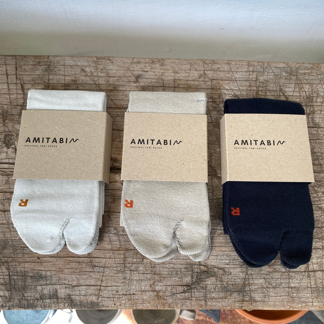 AMIATABI Cotton Silk Basic Socks - MIKAHardgoods