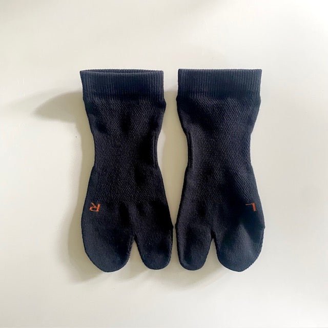 AMITABI Ankle Tabi Socks - Taiko Co.Ltd - MIKAHardgoods
