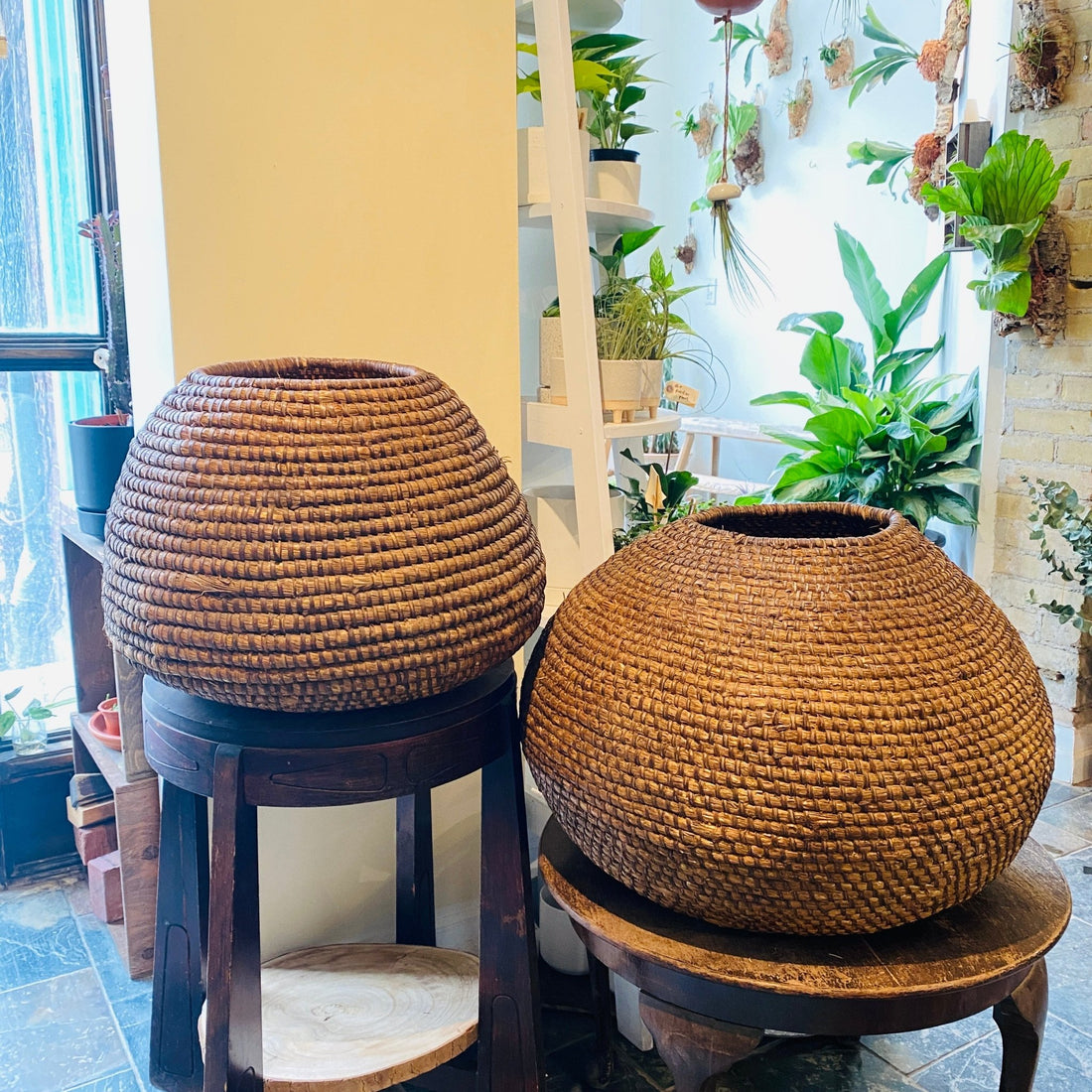 Antique French & Eastern European Rice Straw Basket | 19th - 20th Century - MIKAFleurAntique