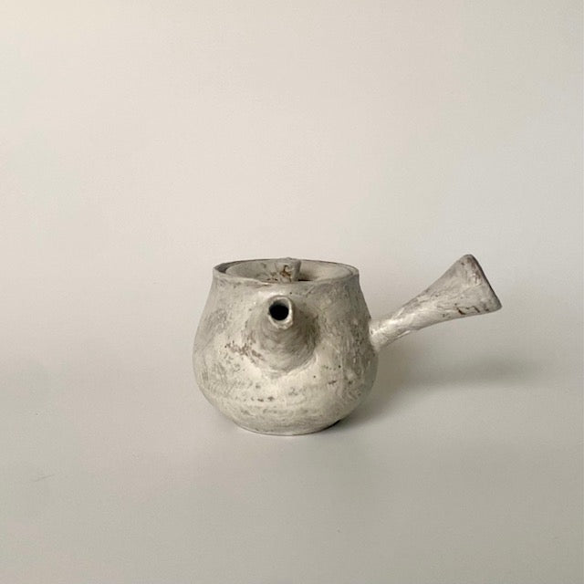 MIKA Original Handmade Japanese style Teapot in Frost | MIKA&