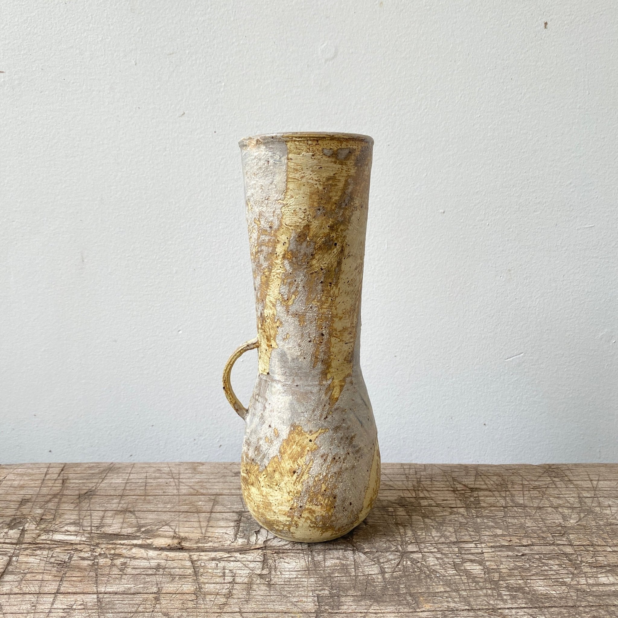 MIKA’S HANDMADE KOHIKI VASE (Beige) - MIKAHardgoods