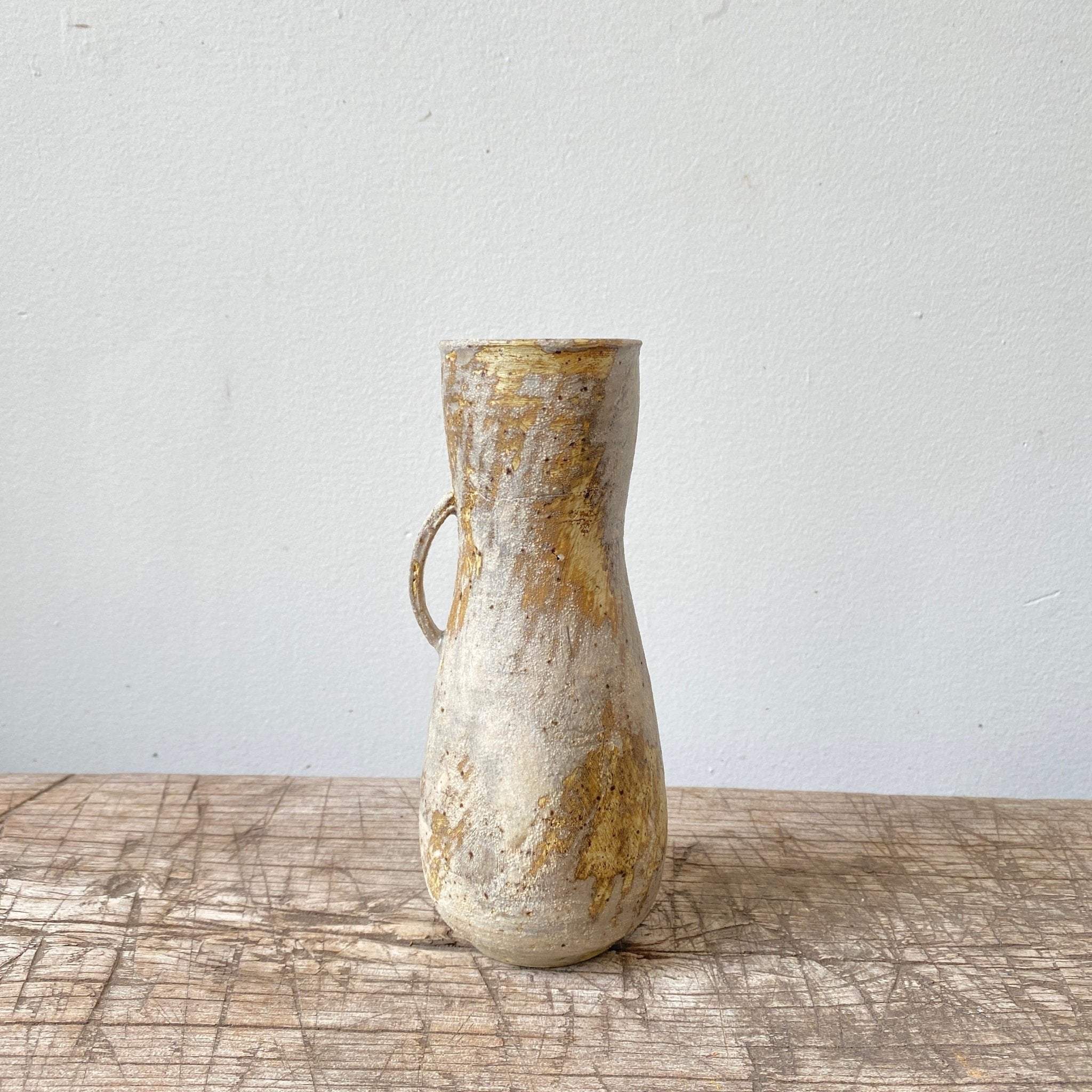 MIKA’S HANDMADE KOHIKI VASE (Beige) - MIKAHardgoods