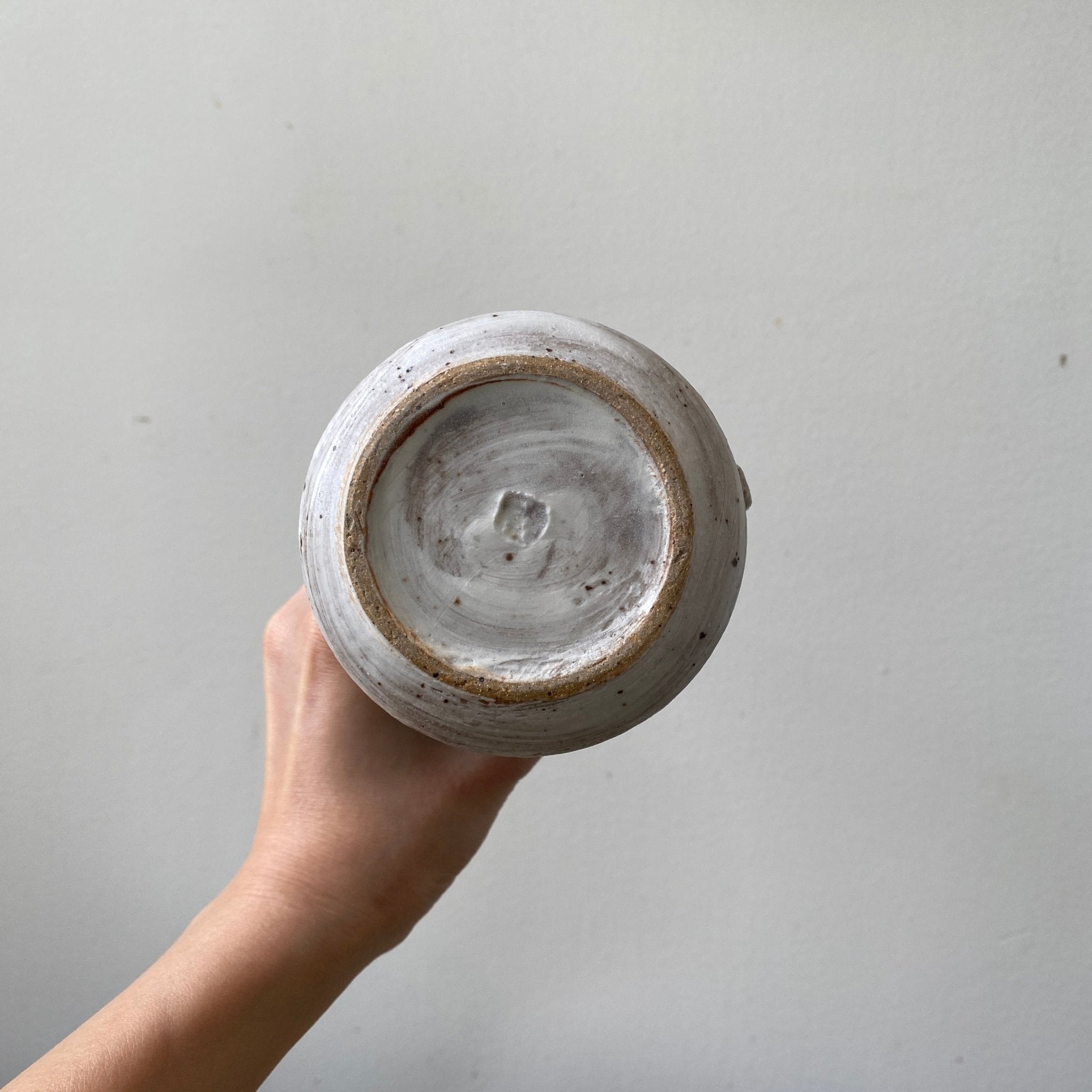 MIKA’S HANDMADE KOHIKI VASE - MIKAHardgoods