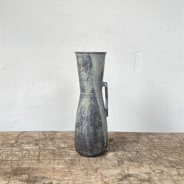 MIKA’S HANDMADE KOHIKI VASE - MIKAHardgoods