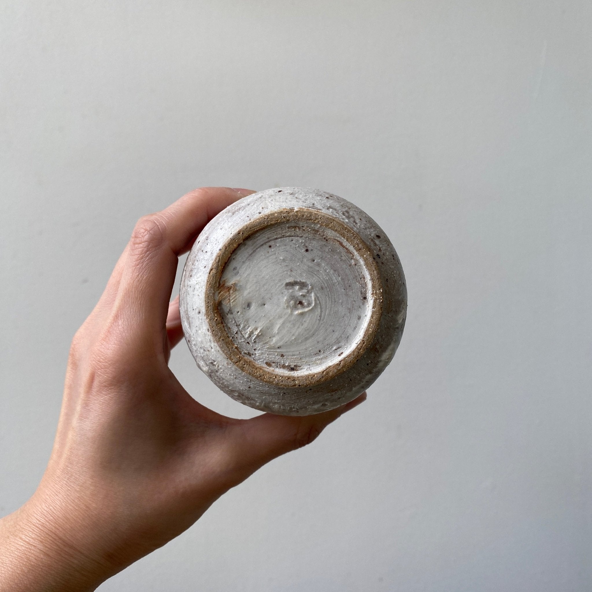 MIKA’S HANDMADE KOHIKI VASE - MIKAHardgoods