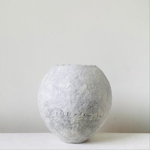
                  
                    Load image into Gallery viewer, Handmade pottery Satoshi Yoshikawa
                  
                