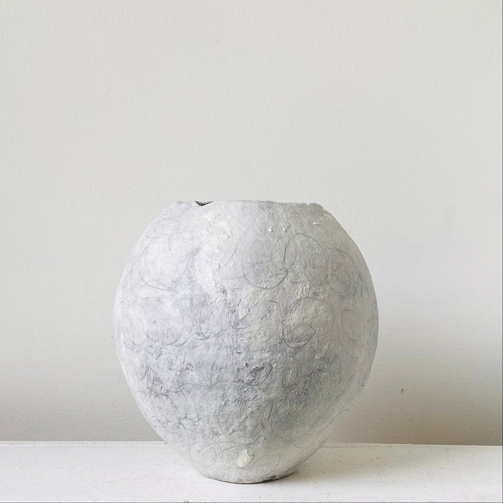 
                  
                    Load image into Gallery viewer, Vase (Satoshi Yoshikawa)
                  
                