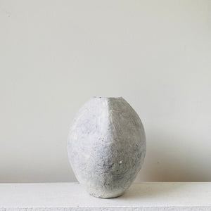 
                  
                    Load image into Gallery viewer, Vase (Satoshi Yoshikawa)
                  
                