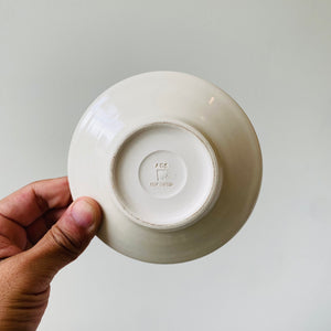 
                  
                    Load image into Gallery viewer, Berry bowl (Akai Ceramic Studio)
                  
                