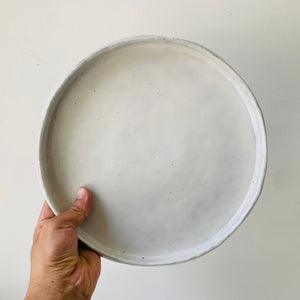 
                  
                    Load image into Gallery viewer, Serving plate (Satoshi Yoshikawa)
                  
                