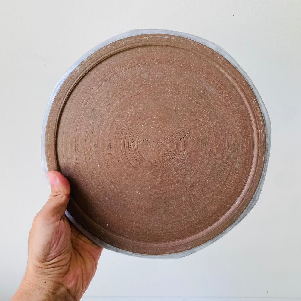 
                  
                    Load image into Gallery viewer, Serving plate (Satoshi Yoshikawa)
                  
                