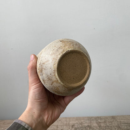 MIKA’S HANDMADE KOHIKI VASE