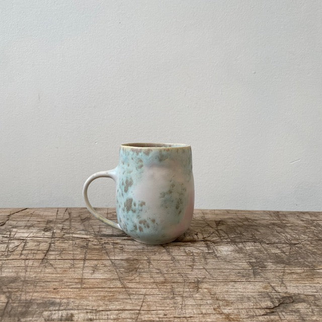 Round Mug/ Makiko Hicher