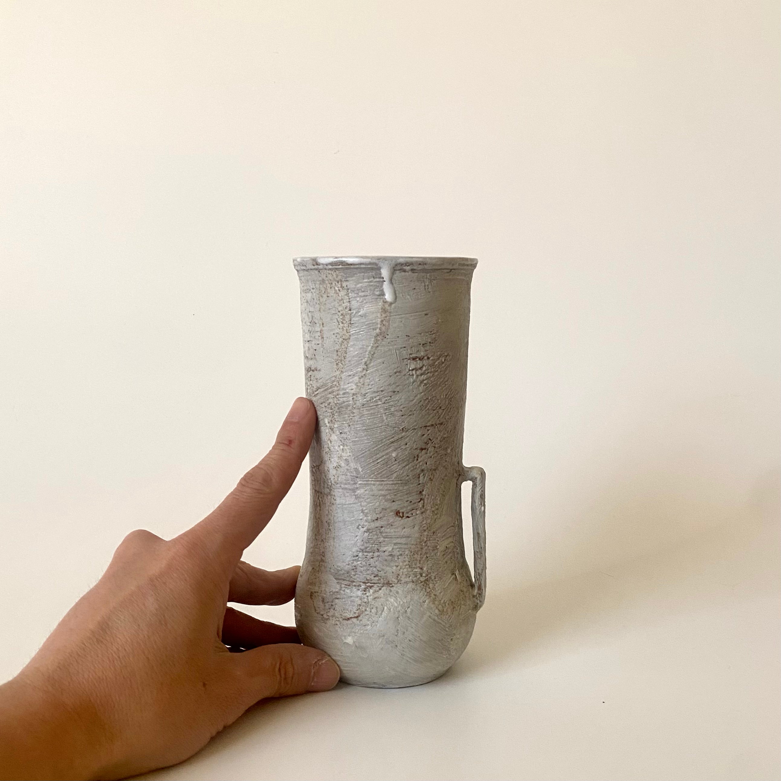 Utsuroi – Handmade Ceramic Vase Frost | MIKA Original Pottery