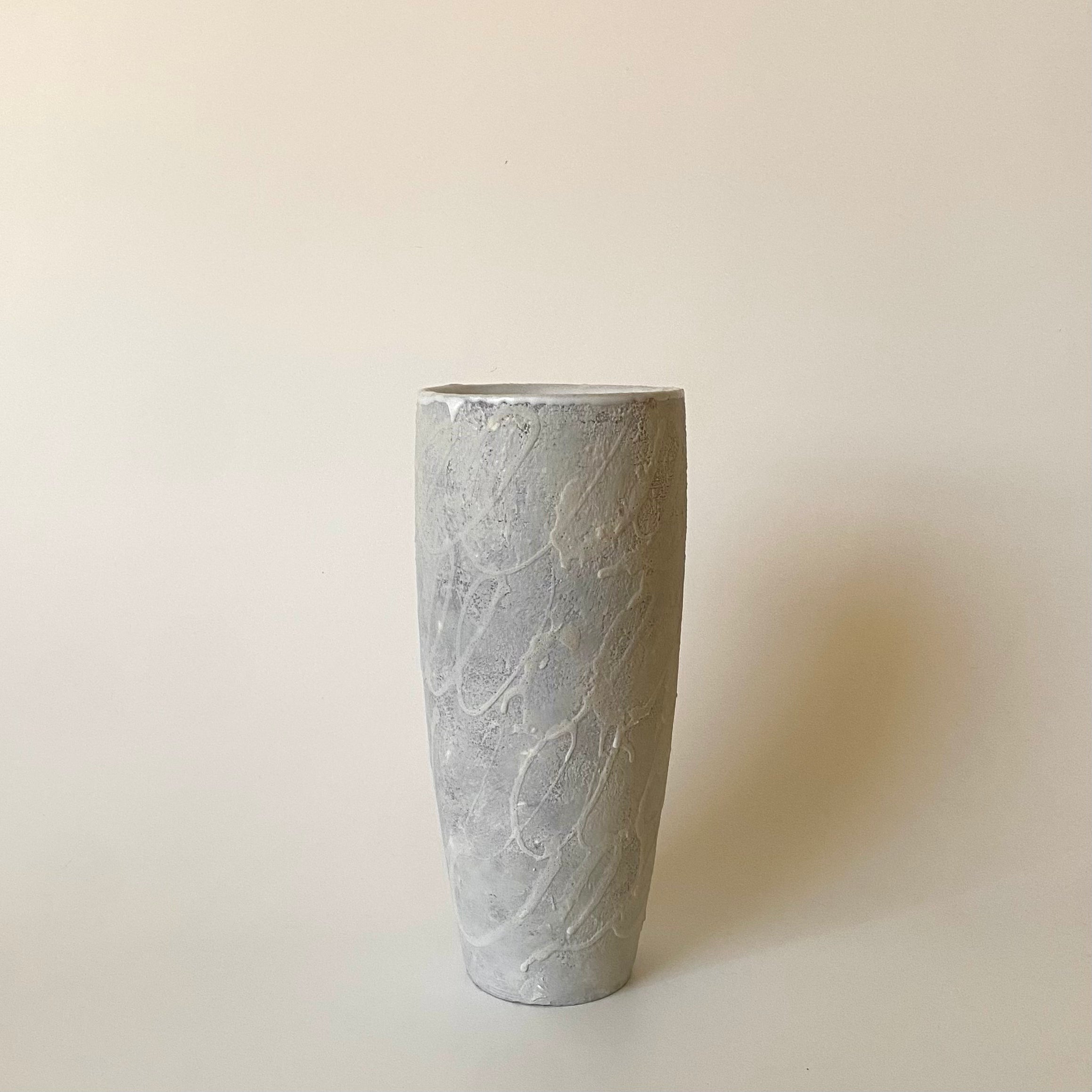 Utsuroi – Handmade Ceramic Vase &