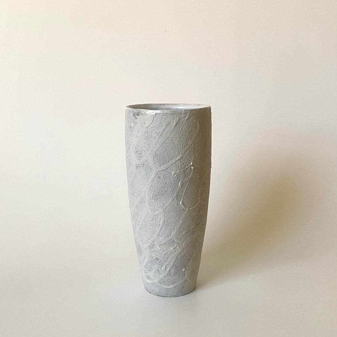 Utsuroi – Handmade Ceramic Vase &