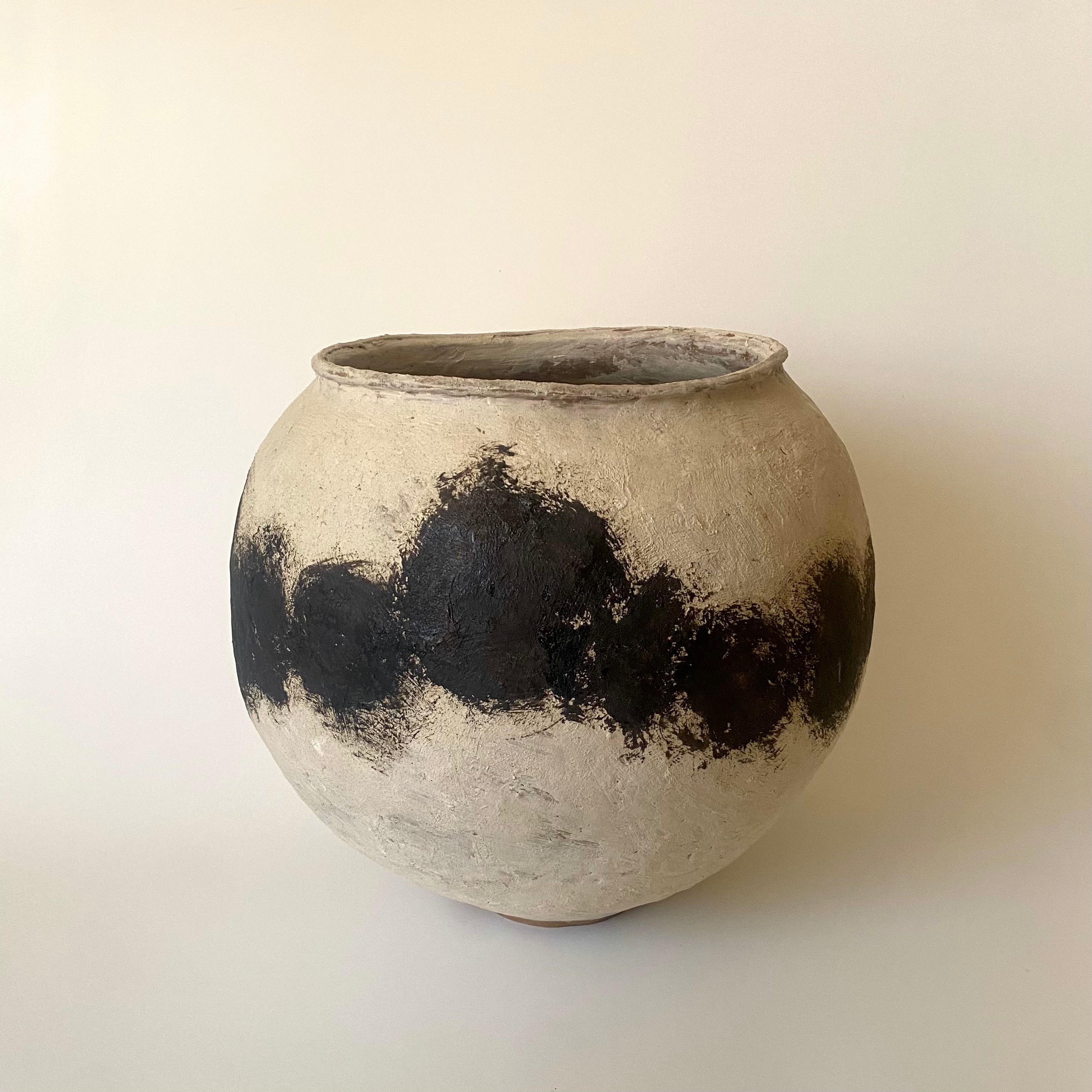Moon Jar (Satoshi Yoshikawa)