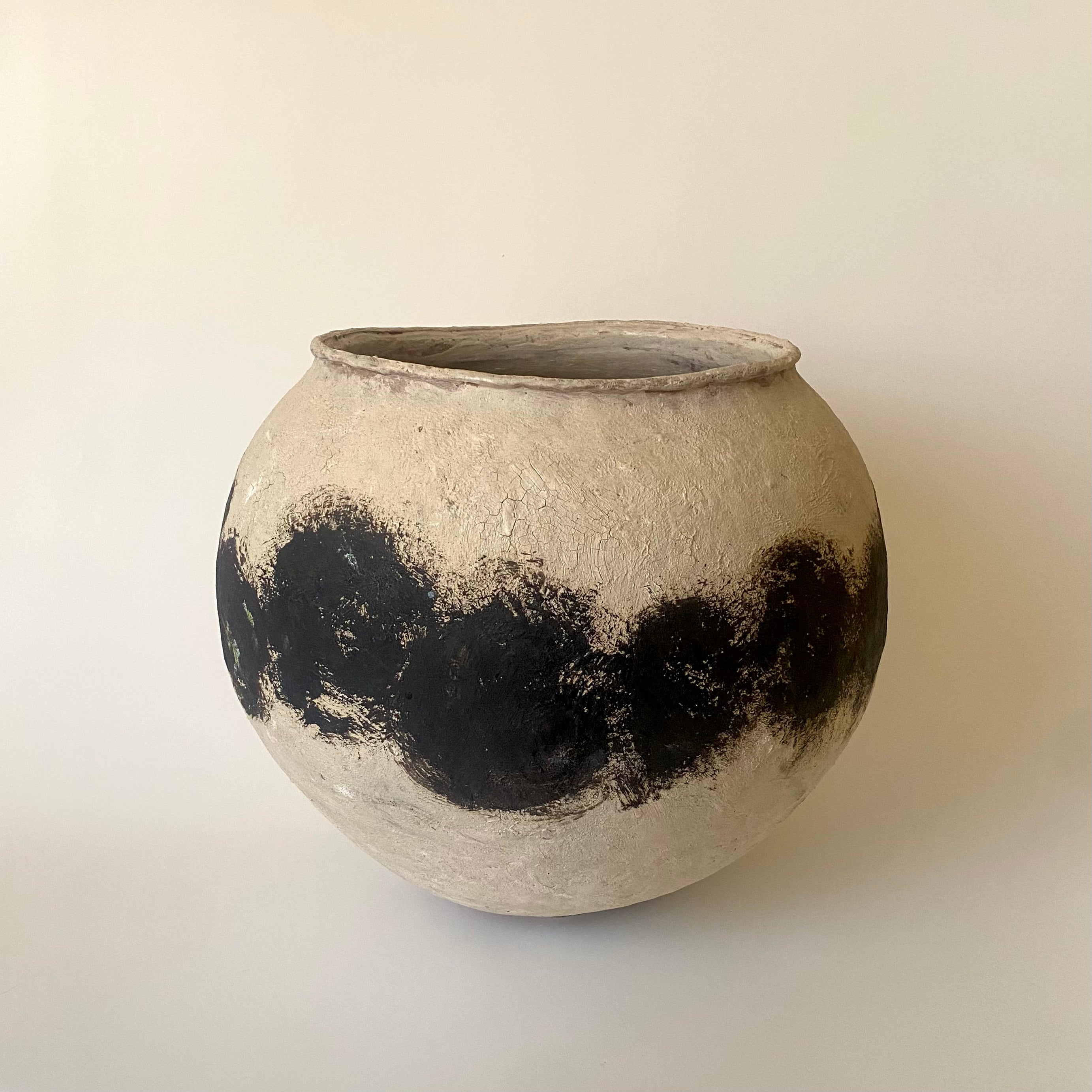 Moon Jar (Satoshi Yoshikawa)