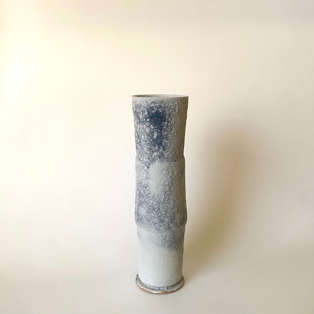 Kayo O’Young / Vase 2025