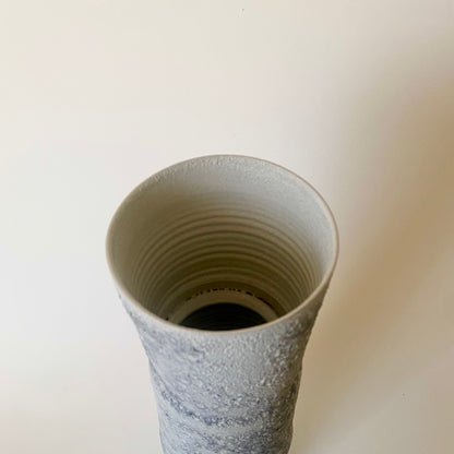 Kayo O’Young / Vase 2025