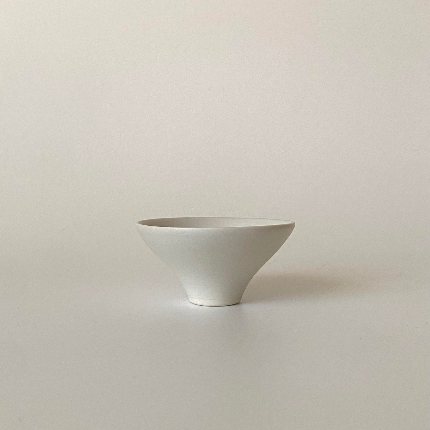 Handcrafted Sake Cups: Taste the Difference | MIKA&