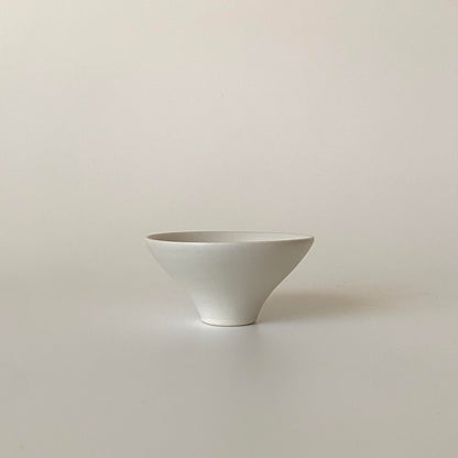 Handcrafted Sake Cups: Taste the Difference | MIKA&