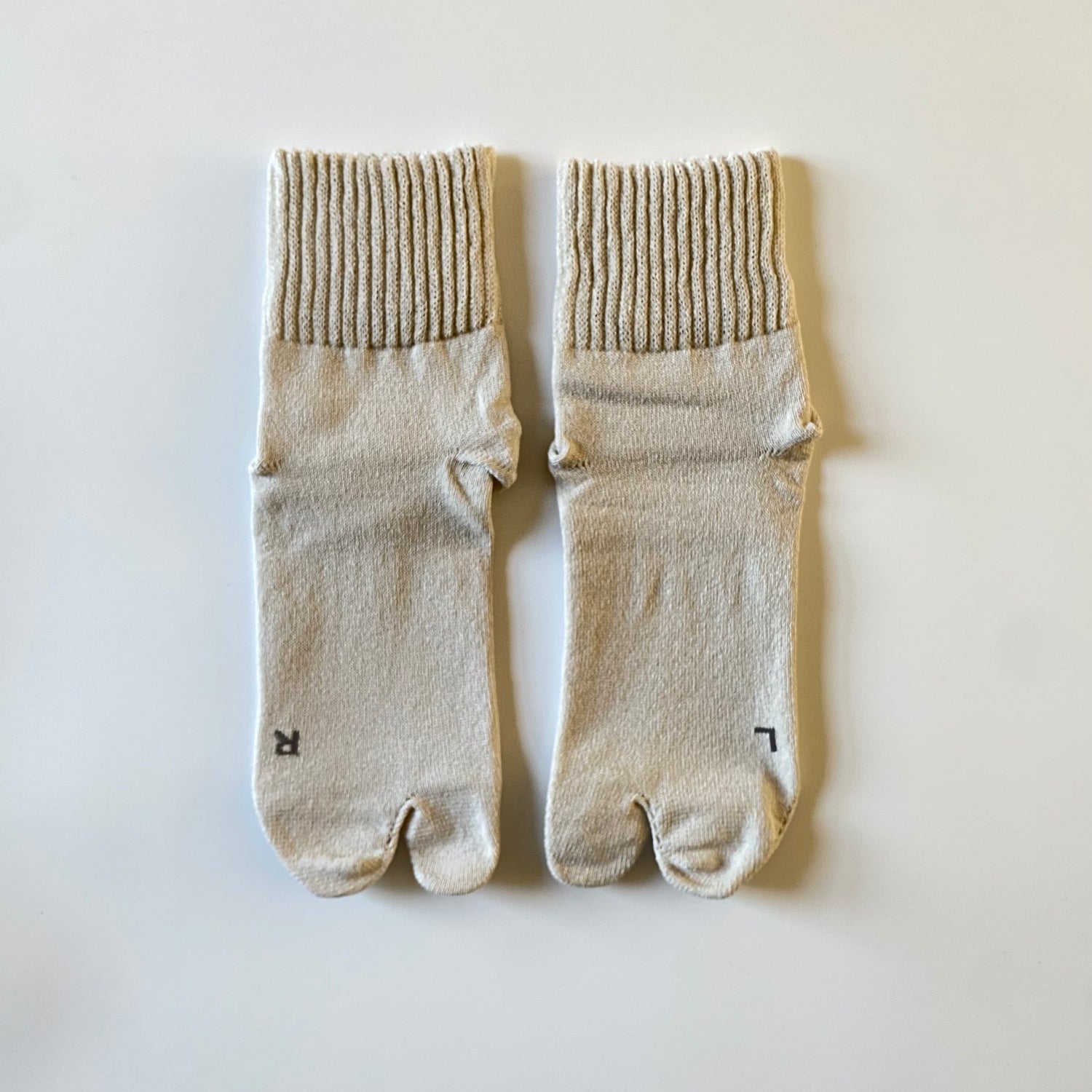 AMITABI Washi Tabi Socks -Taiko Co. Ltd. | Lightweight, Quick-Dry Comfort