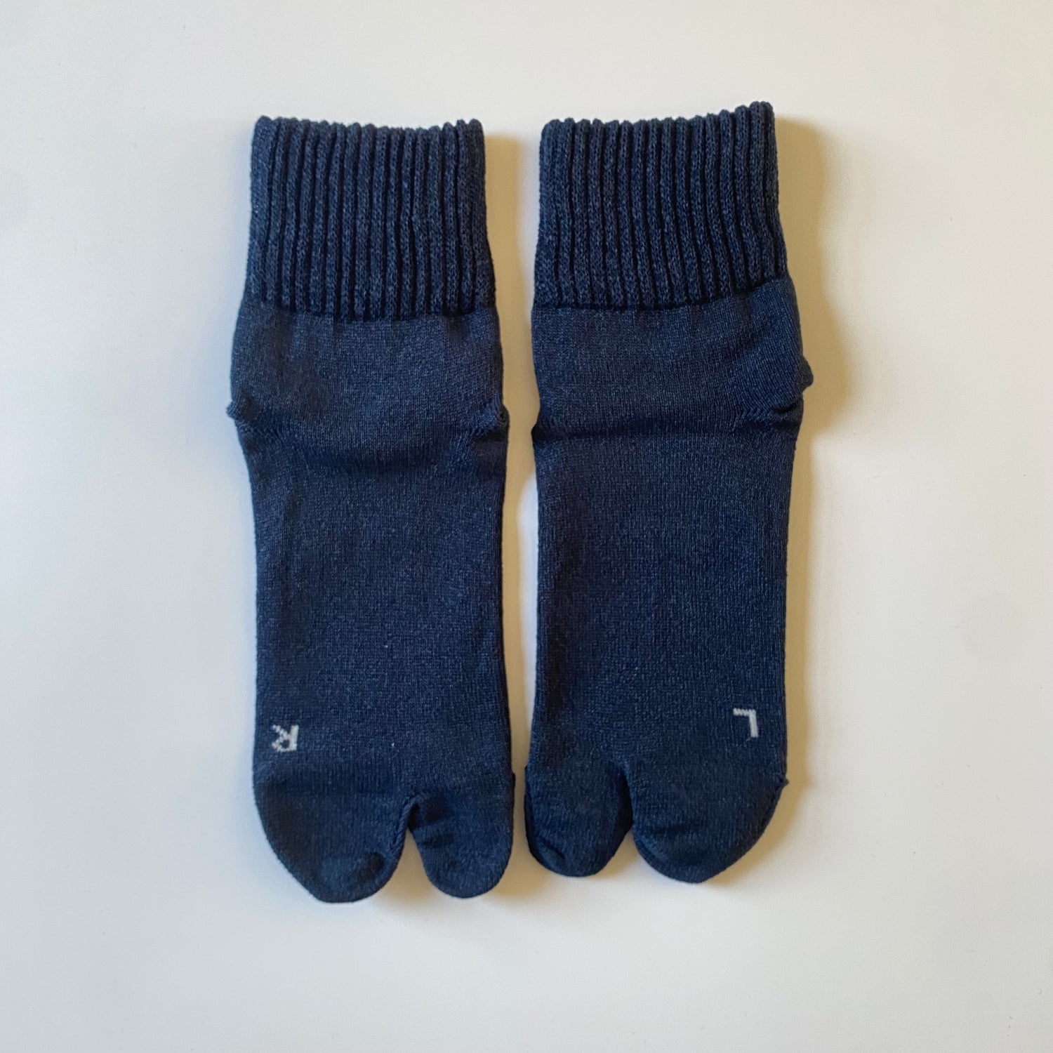 AMITABI Washi Tabi Socks -Taiko Co. Ltd. | Lightweight, Quick-Dry Comfort