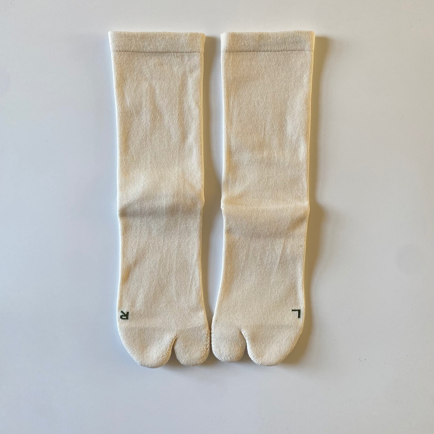 AMITABI Essential Tabi Socks - Taiko Co.Ltd