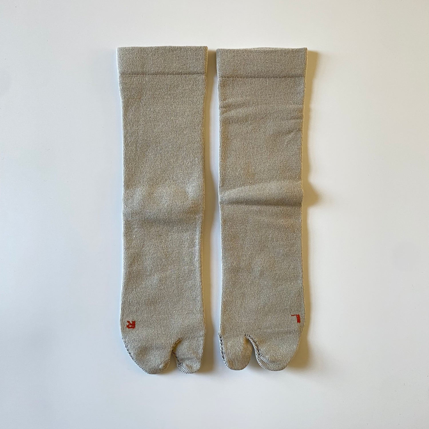 AMIATABI Cotton Silk Basic Tabi Socks