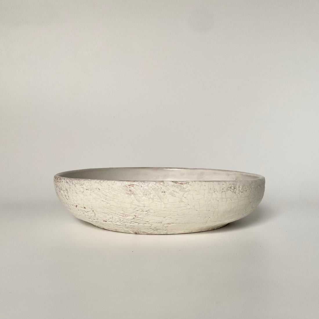 Ceramic 8 1/2" shallow Bowl – Frost | Utsuroi by MIKA