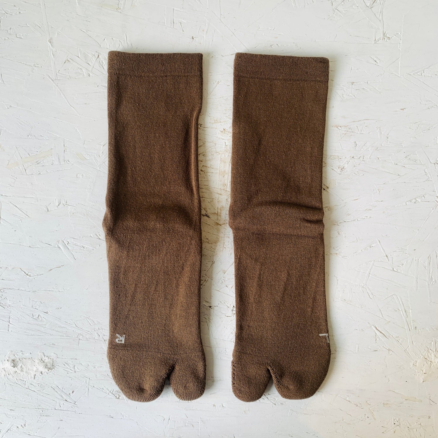 AMITABI Essential Tabi Socks - Taiko Co.Ltd - MIKAFleurHardgoods