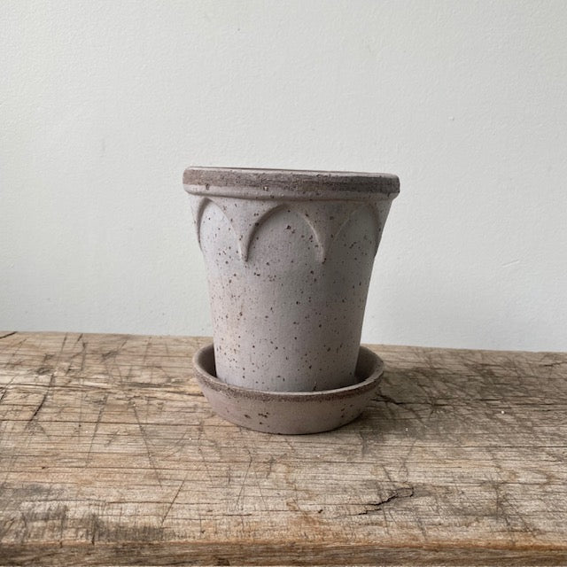 Bergs Potter - Elizabeth Gray - MIKAHardgoods