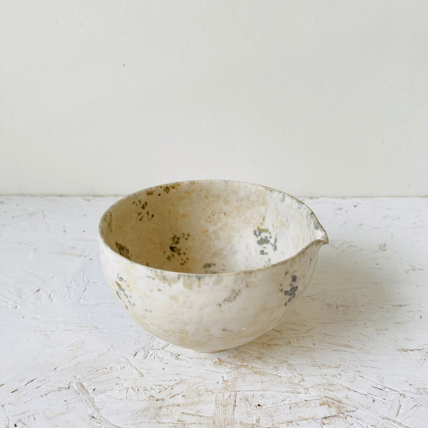 Katakuchi Bowl (Makiko Hicher) - MIKAFleurHardgoods