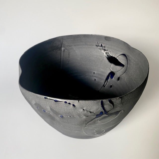 Kayo O’Young / Cobalt black Vase 2026 - MIKAHardgoods