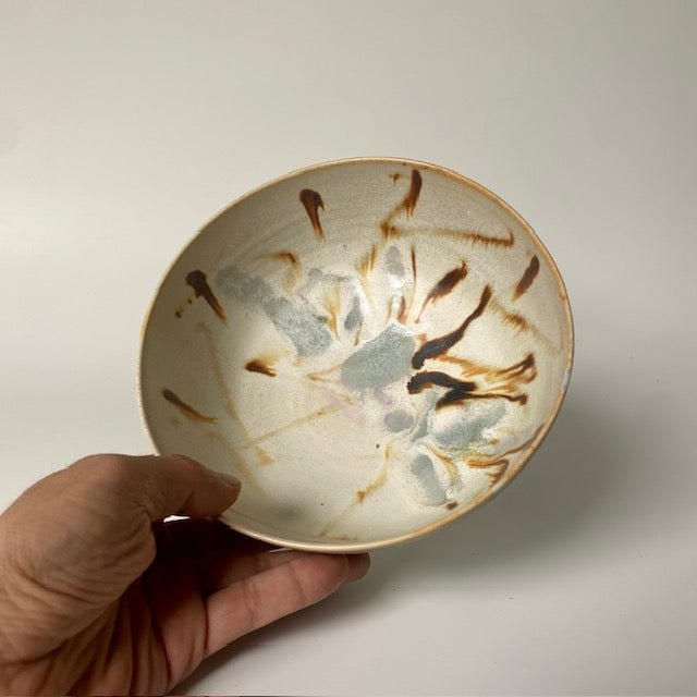 Kayo O’Young / soft cream colored Bowl 2025 - MIKAHardgoods