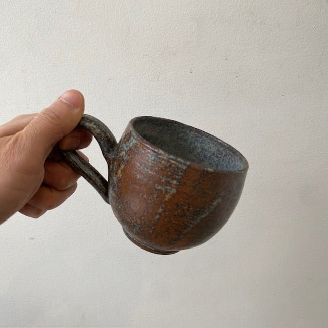 MIKA Original Handmade Round Mug (10oz) / Brown, Navy - MIKAHardgoods