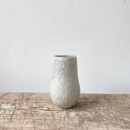 MIKA’S HANDMADE KOHIKI VASE - MIKAHardgoods