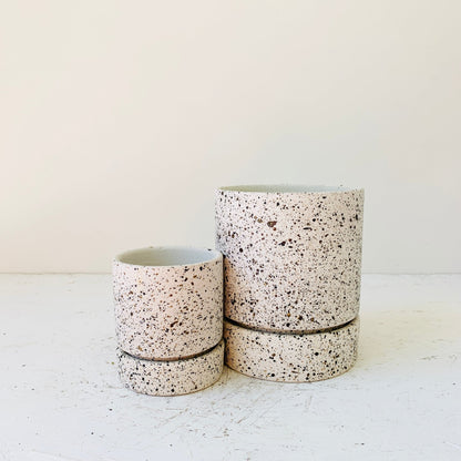 Speckled Clay Pot with drainage hole and saucer - MIKAFleur