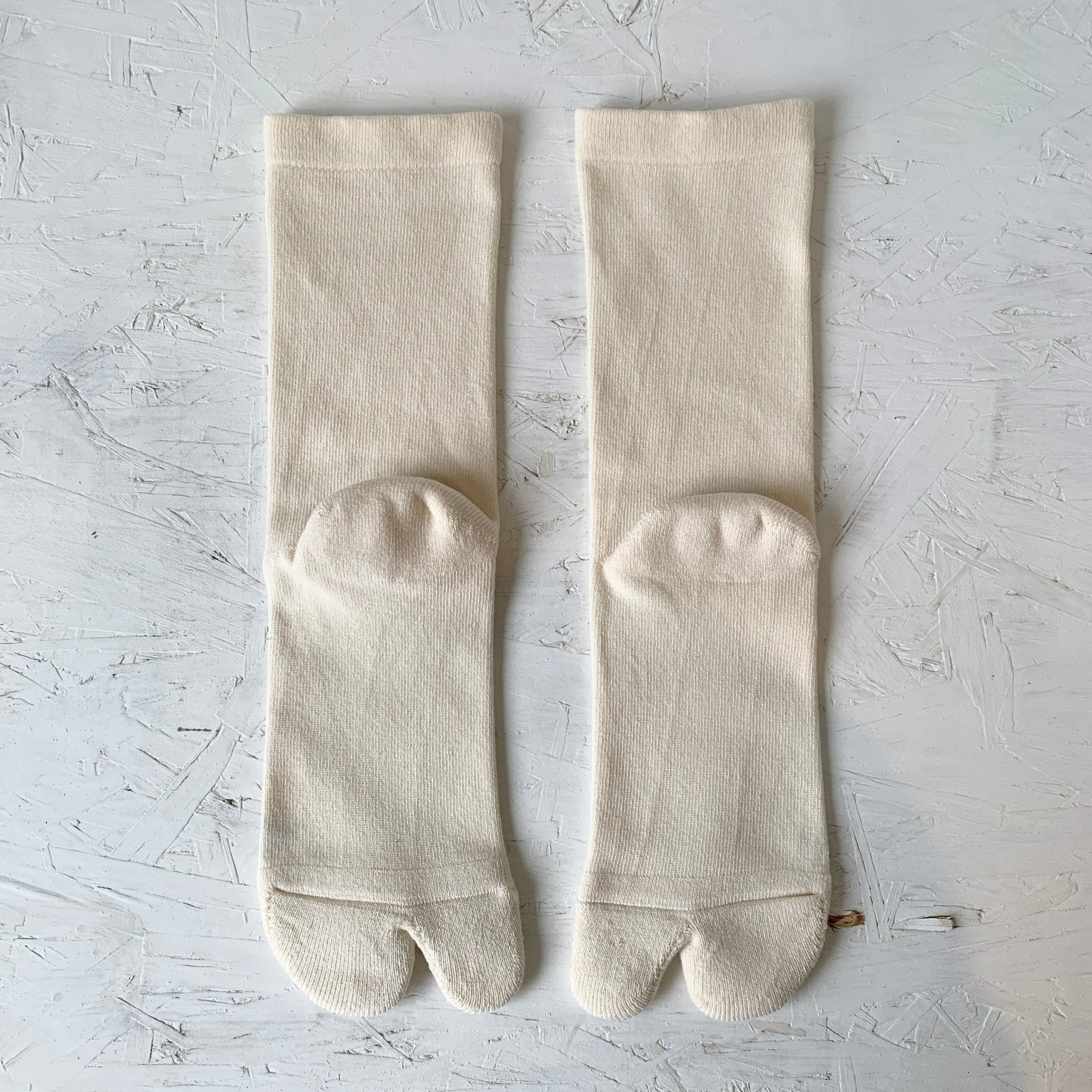 AMITABI Essential Tabi Socks - Taiko Co.Ltd - MIKAFleur