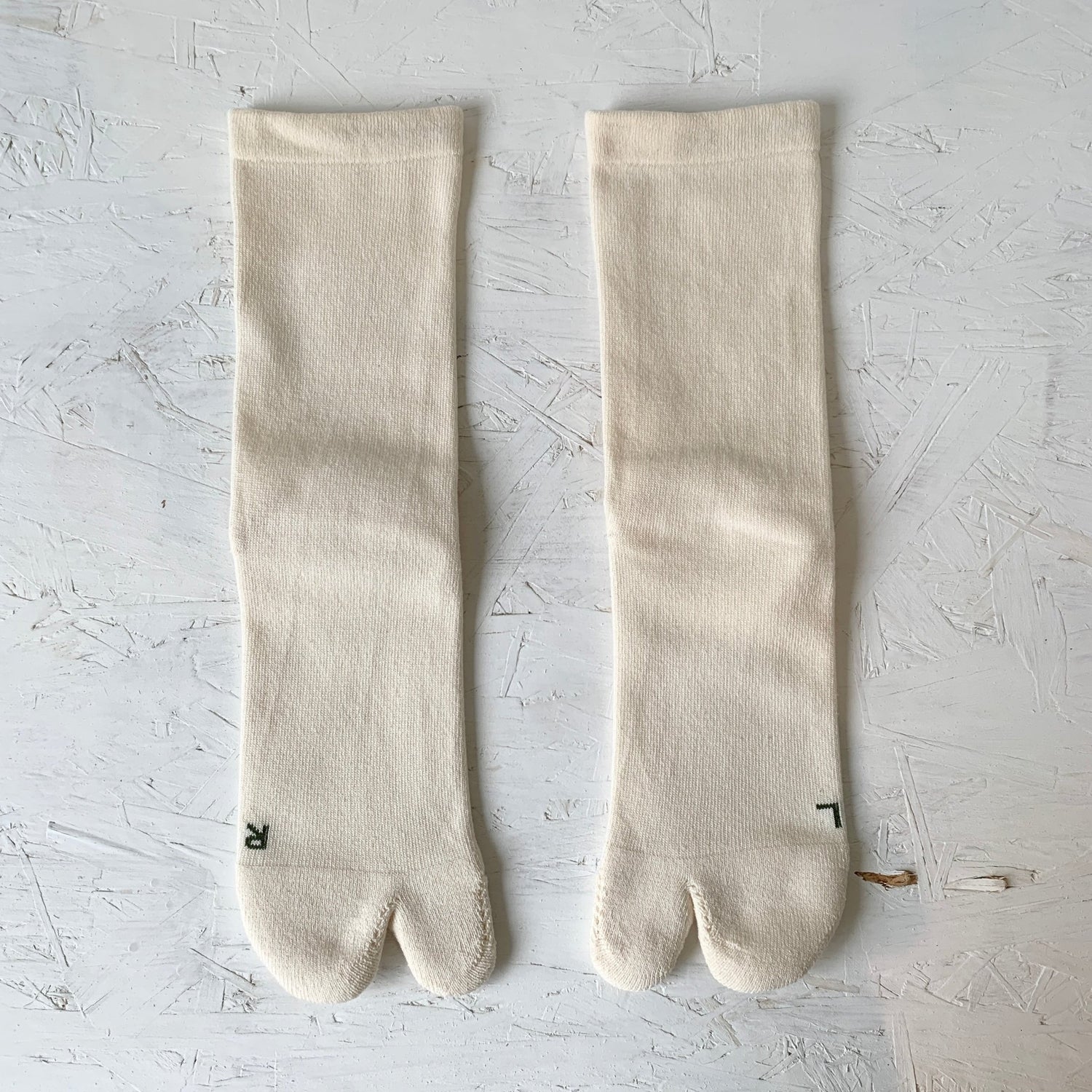 AMITABI Essential Tabi Socks - Taiko Co.Ltd - MIKAFleur