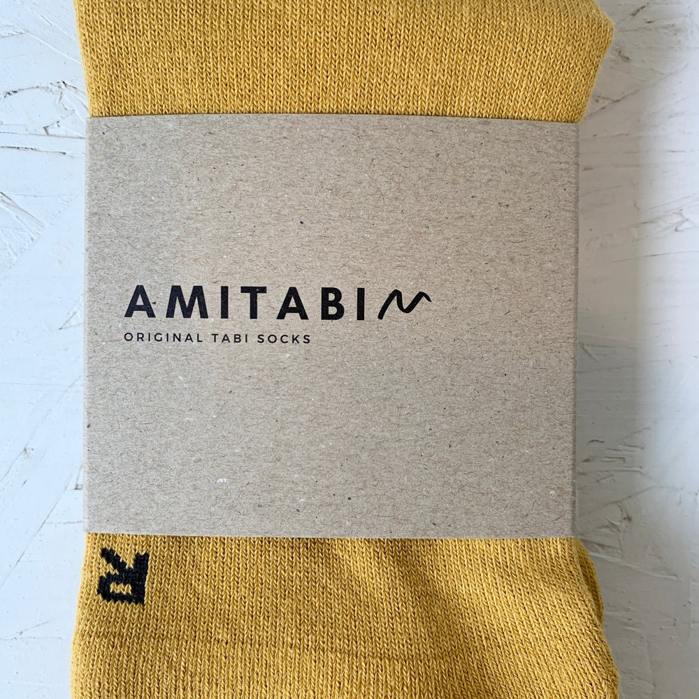
                  
                    Load image into Gallery viewer, AMITABI Essential Tabi Socks - Taiko Co.Ltd - MIKAFleur
                  
                