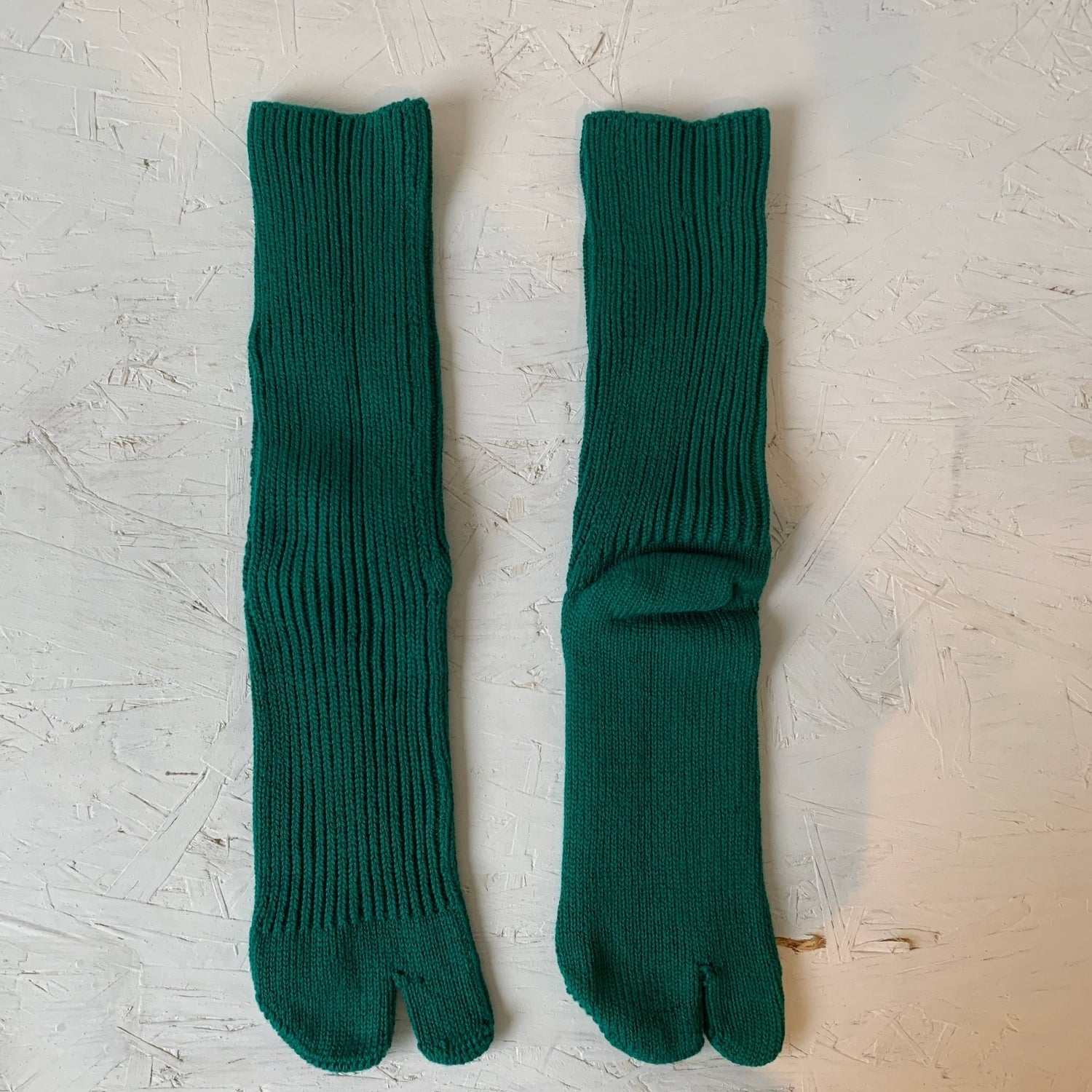 AMITABI Low gauge ribbed tabi socks- Taiko Co.Ltd - MIKAFleur