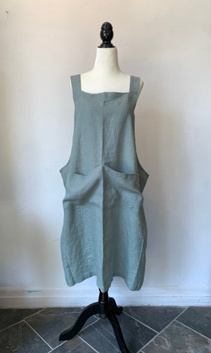 
                  
                    Load image into Gallery viewer, Linen Tales - Crossback Apron - MIKAFleurhome goods
                  
                