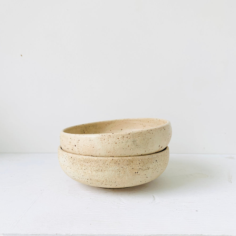 MIKA's Handmade Kohiki Bowl (Beige) - MIKAFleurHardgoods