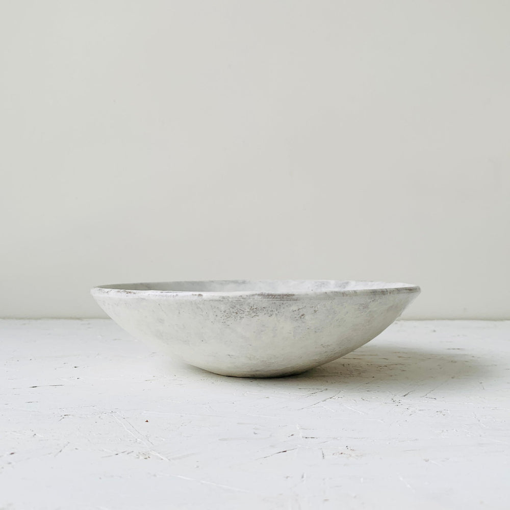 
                  
                    Load image into Gallery viewer, MIKA&amp;#39;s Handmade Kohiki Salad Bowl - MIKAFleurHardgoods
                  
                