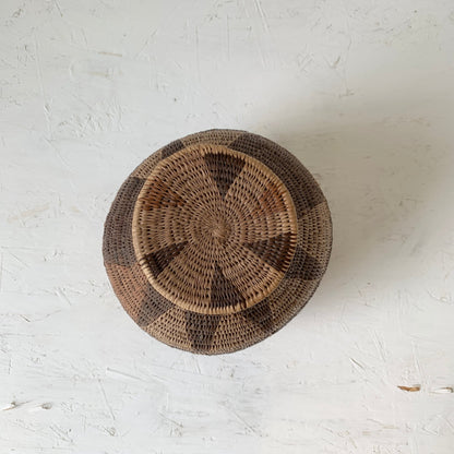 Vintage Hand-woven African Basket with Lid - MIKAFleurhome goods